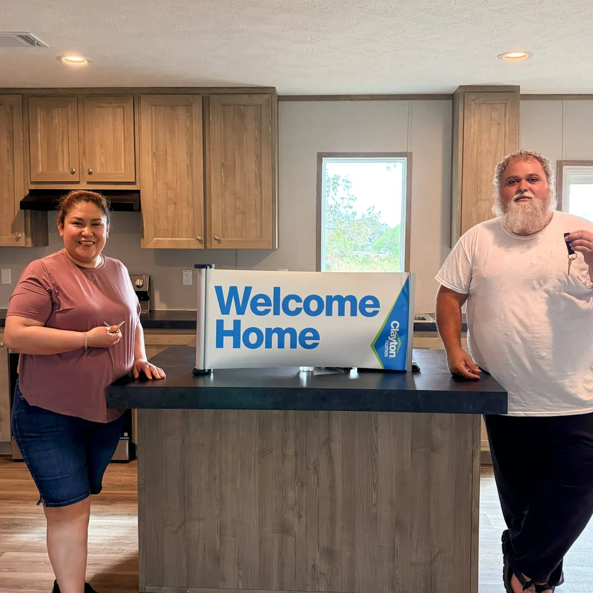 DULCE F. welcome home image