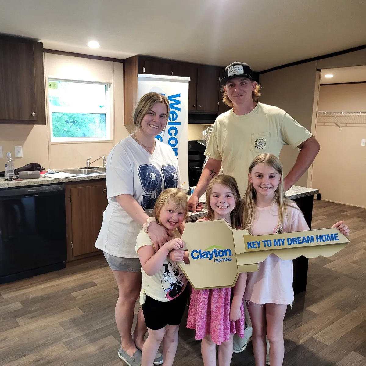 SARA D. welcome home image