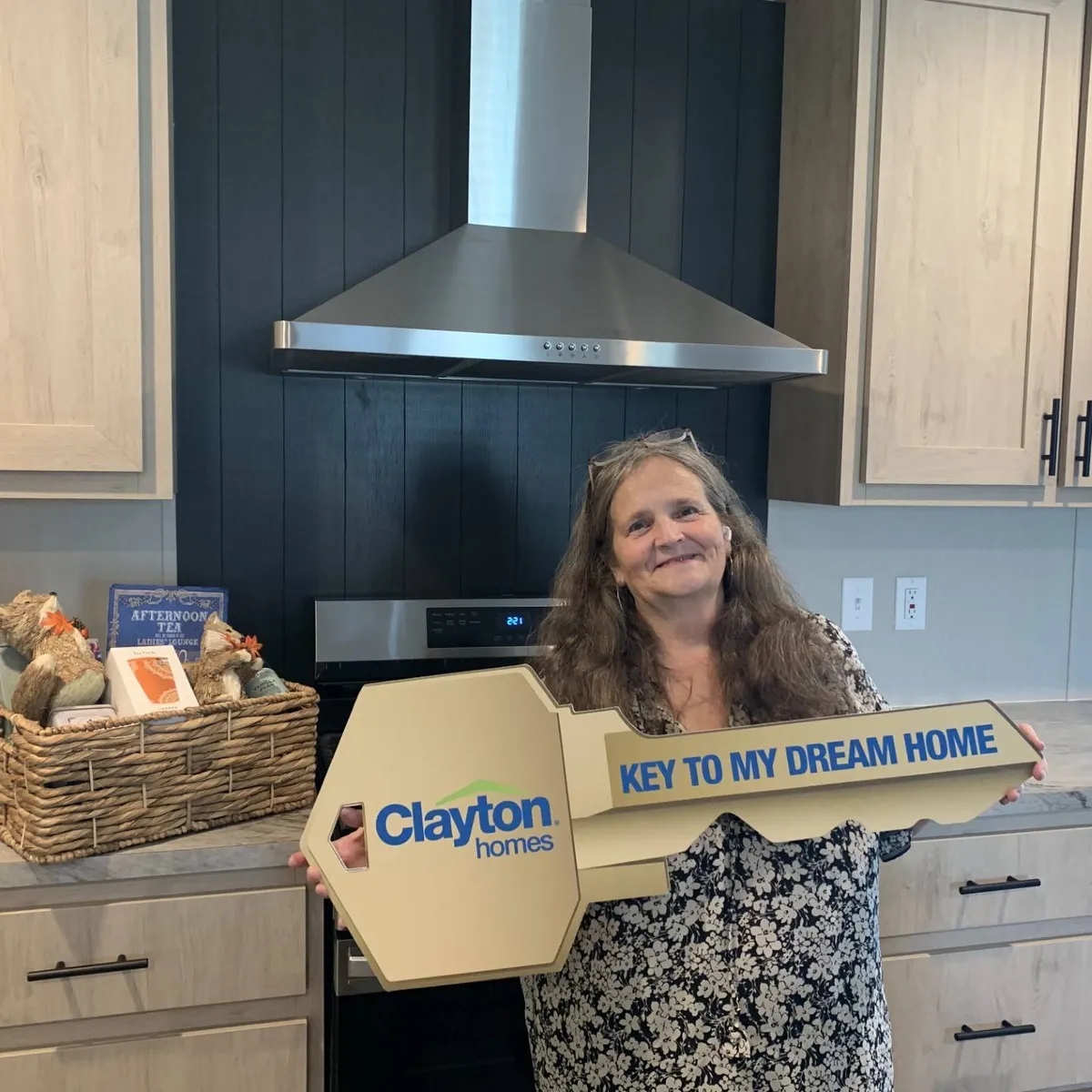 MARY E B. welcome home image
