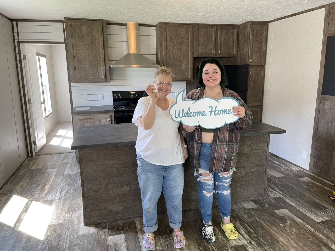 Home Oakwood Homes of Nitro