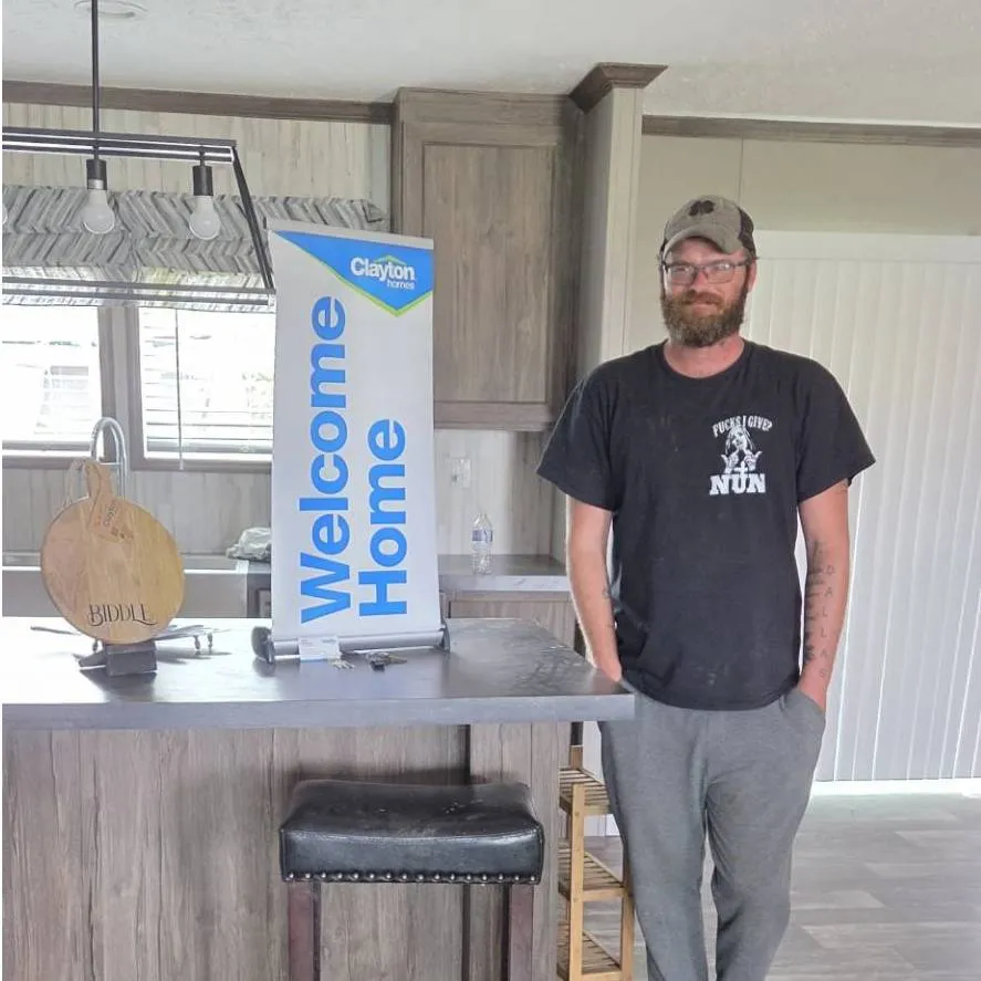 ZACHERIE B. welcome home image