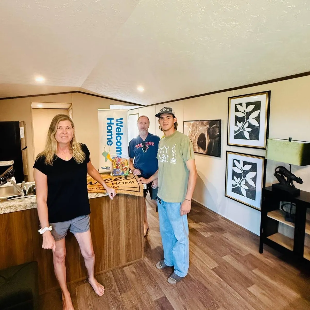 STEPHANIE LYN K. welcome home image
