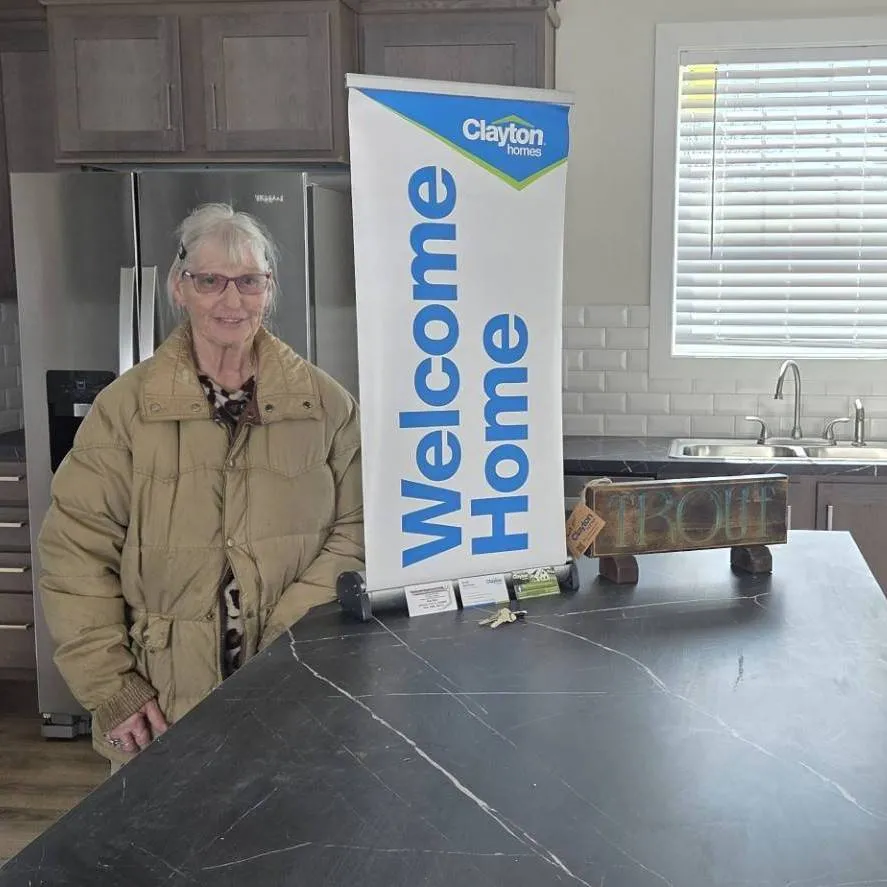 DEBBIE T. welcome home image