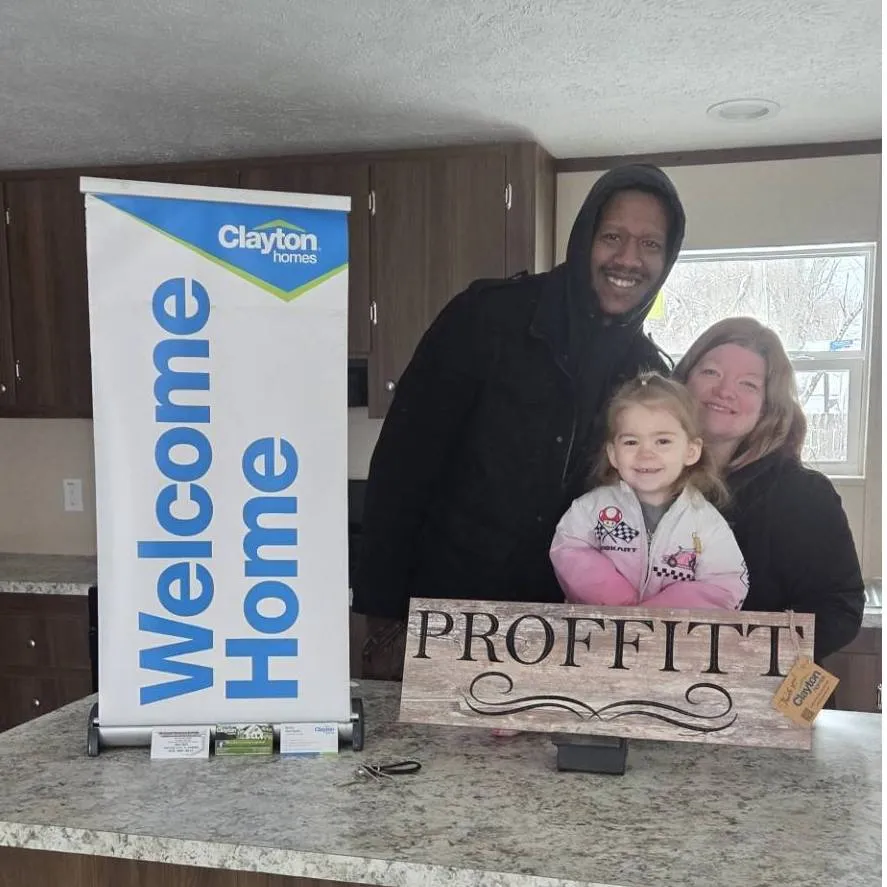 MERCEDES P. welcome home image