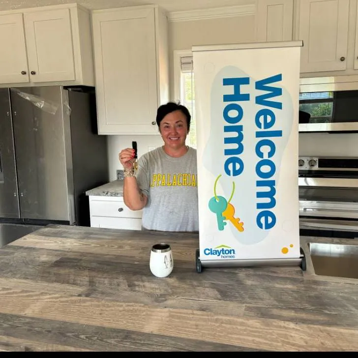 TRACIE W. welcome home image