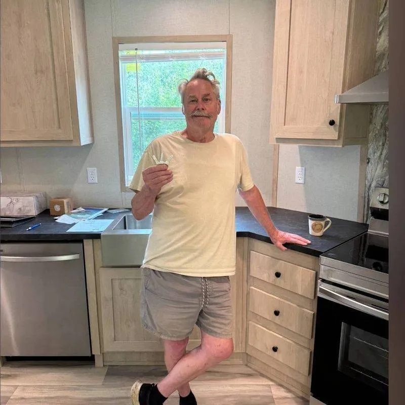 STEVEN L. welcome home image