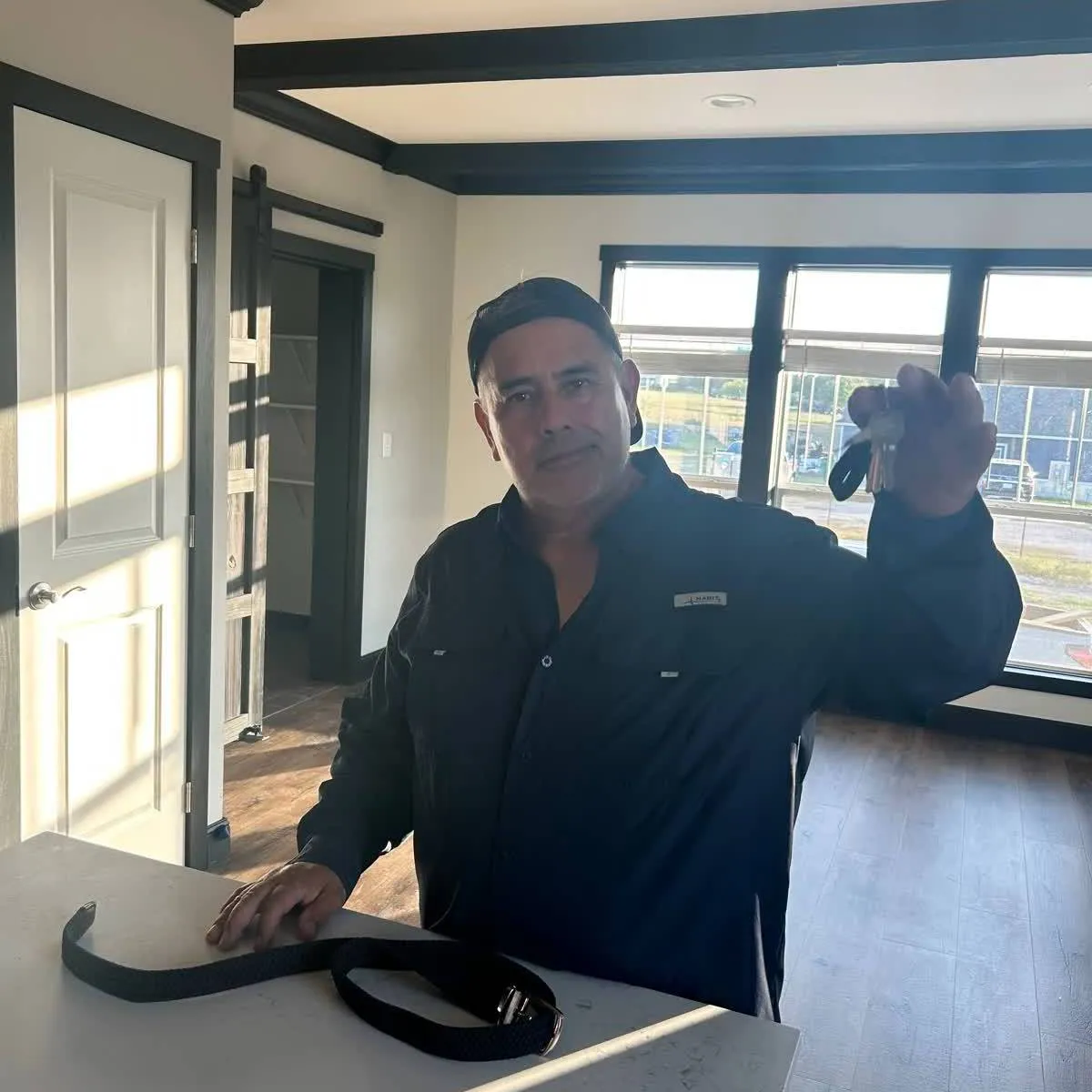 RODRIGO B. welcome home image