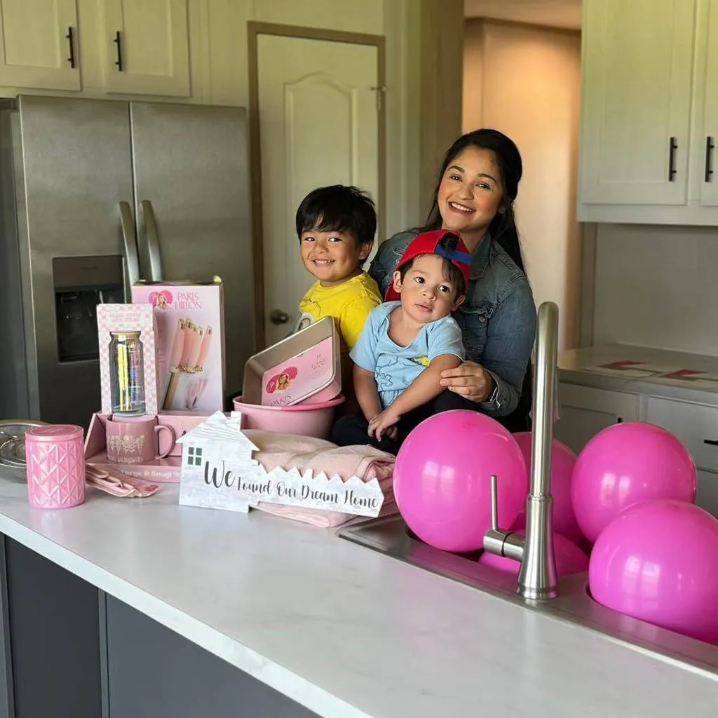ANIELA J. welcome home image