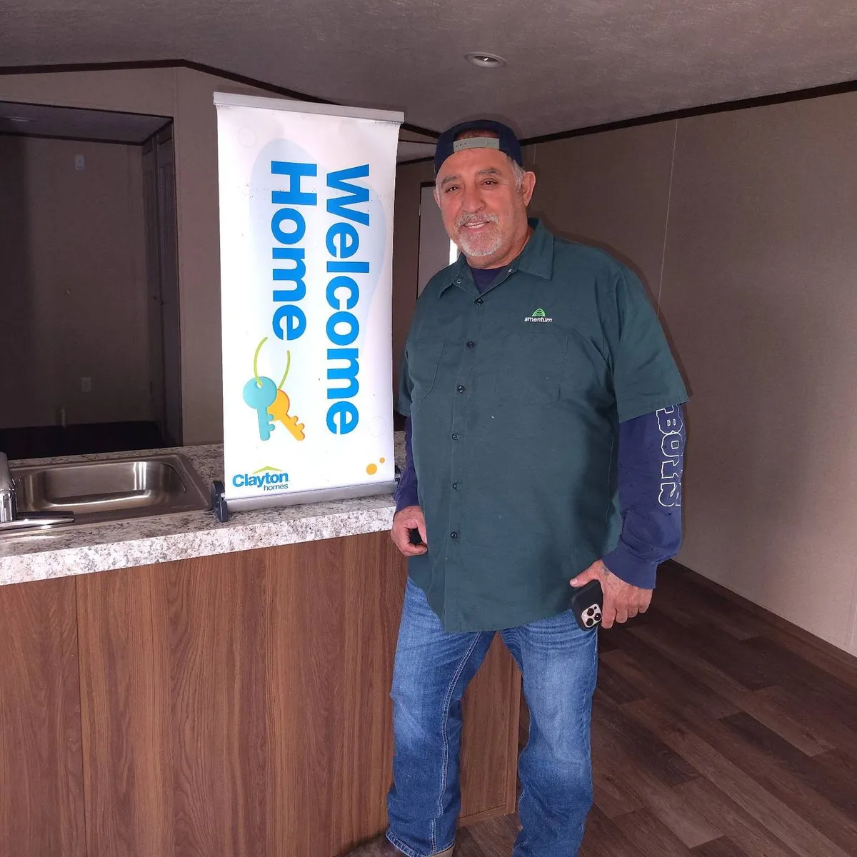 ROBERTO G. welcome home image