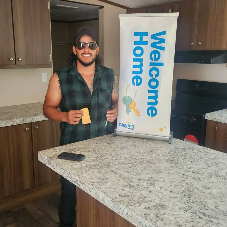 YONI M. welcome home image