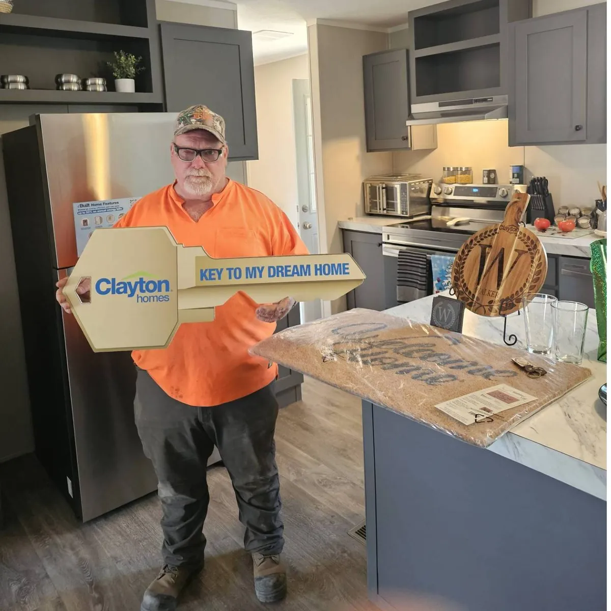 DARELL W. welcome home image