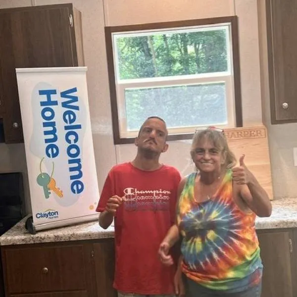 LYNN ESTELLE H. welcome home image
