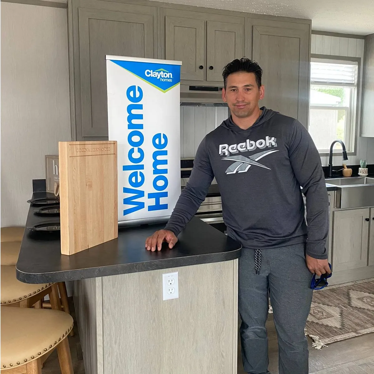 IRANDI H. welcome home image