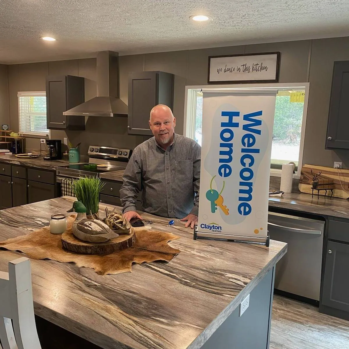 CURTIS C. welcome home image