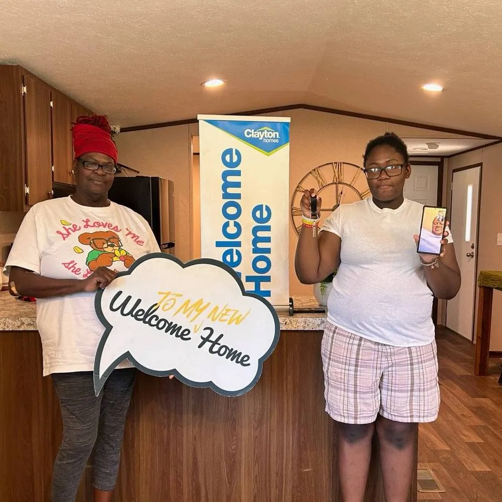 KIMBERLY P. welcome home image