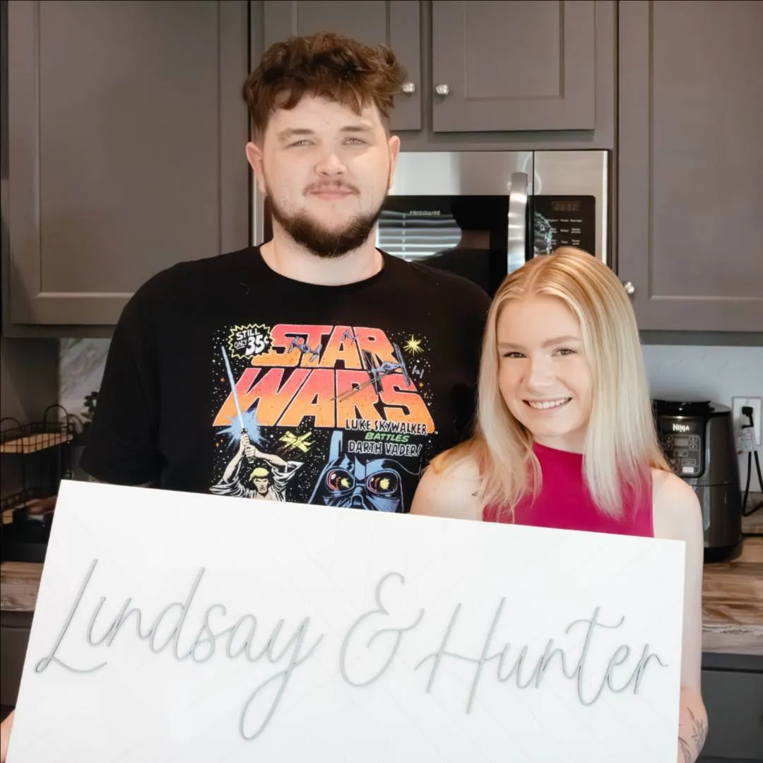 LINDSAY J. welcome home image