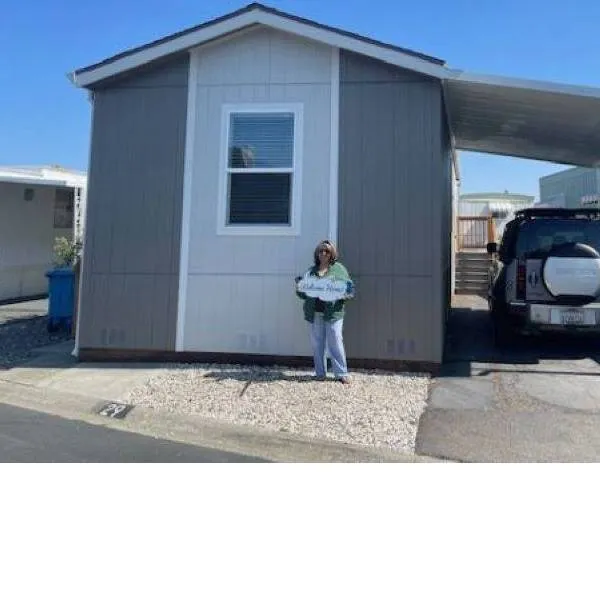 SUSAN LUCLAIRE S. welcome home image