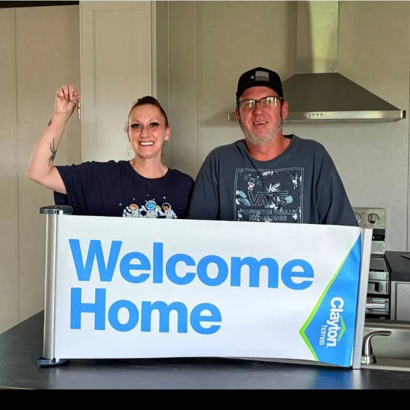 NICHOLE G. welcome home image
