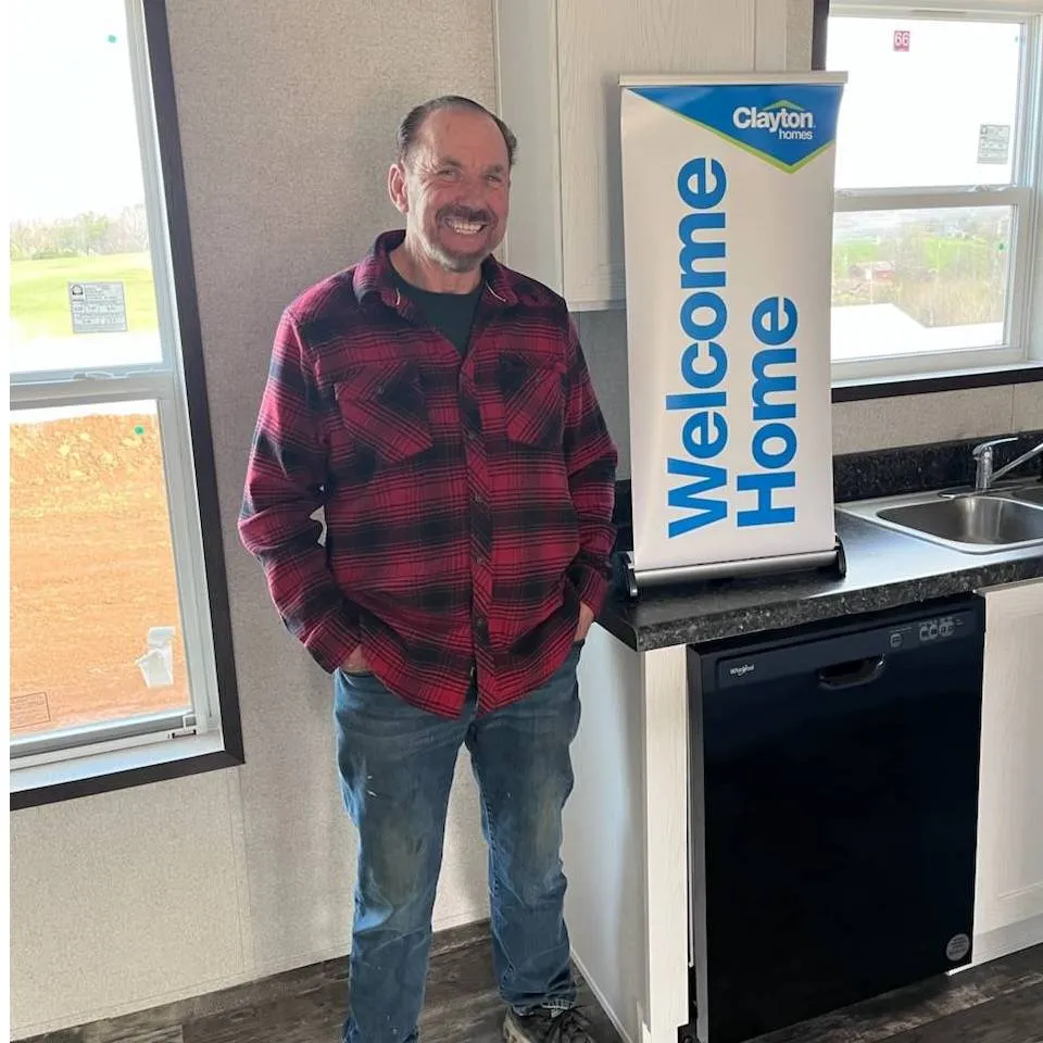 WILLIAM ARNOLD W. welcome home image