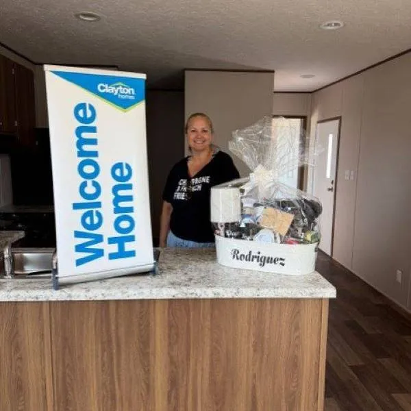 DANIEL R. welcome home image