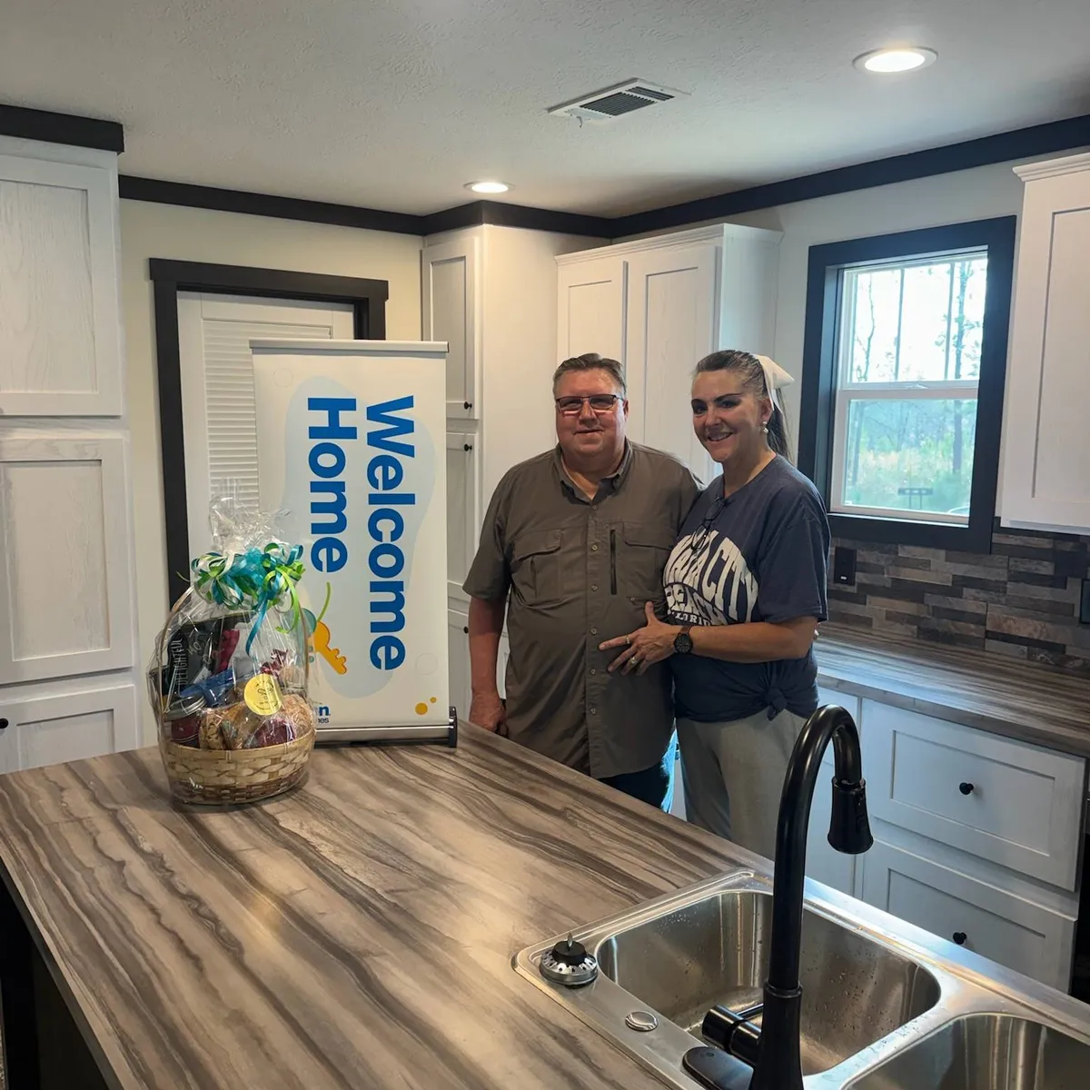 DONNA W. welcome home image