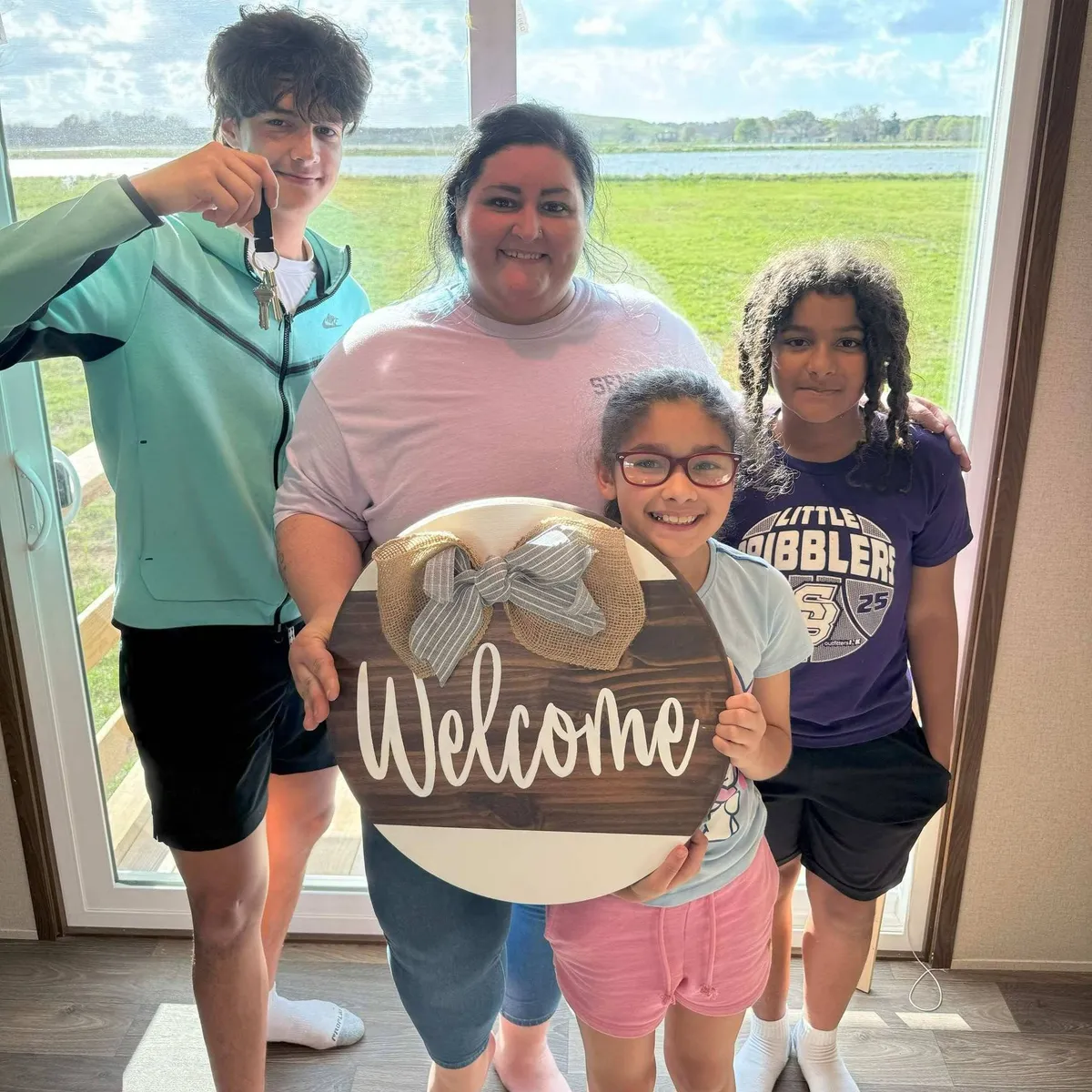 DESMAN W. welcome home image