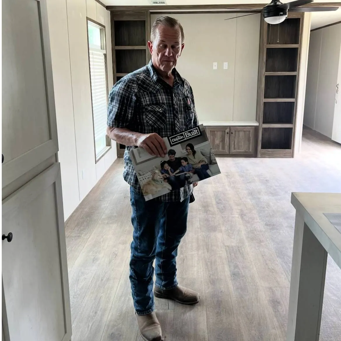 GORDON WAYNE C. welcome home image