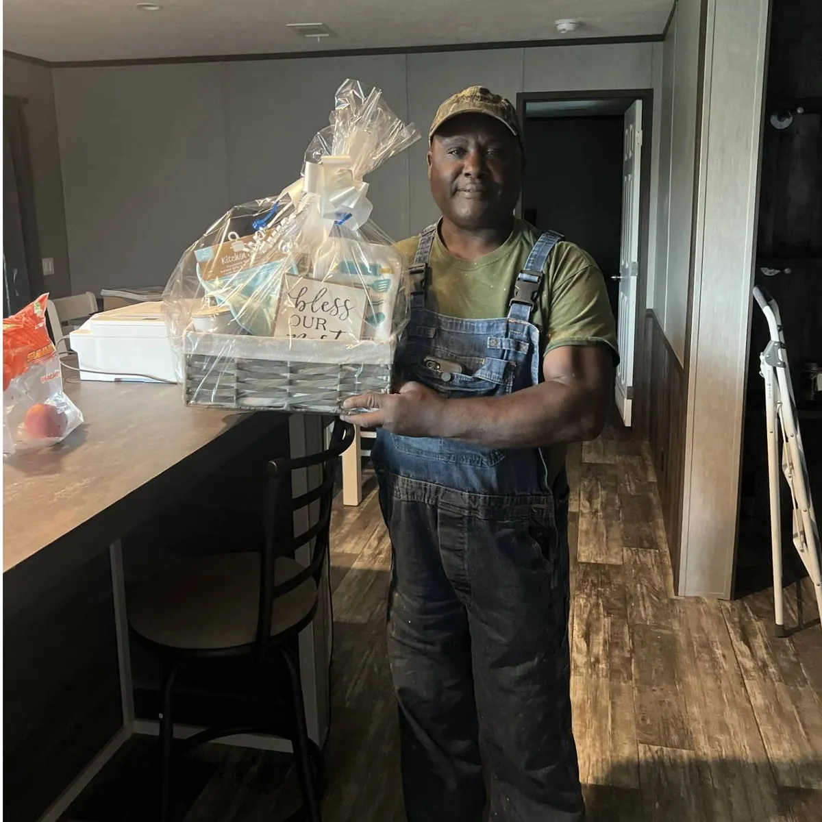 EDWARD   CALLY M. welcome home image