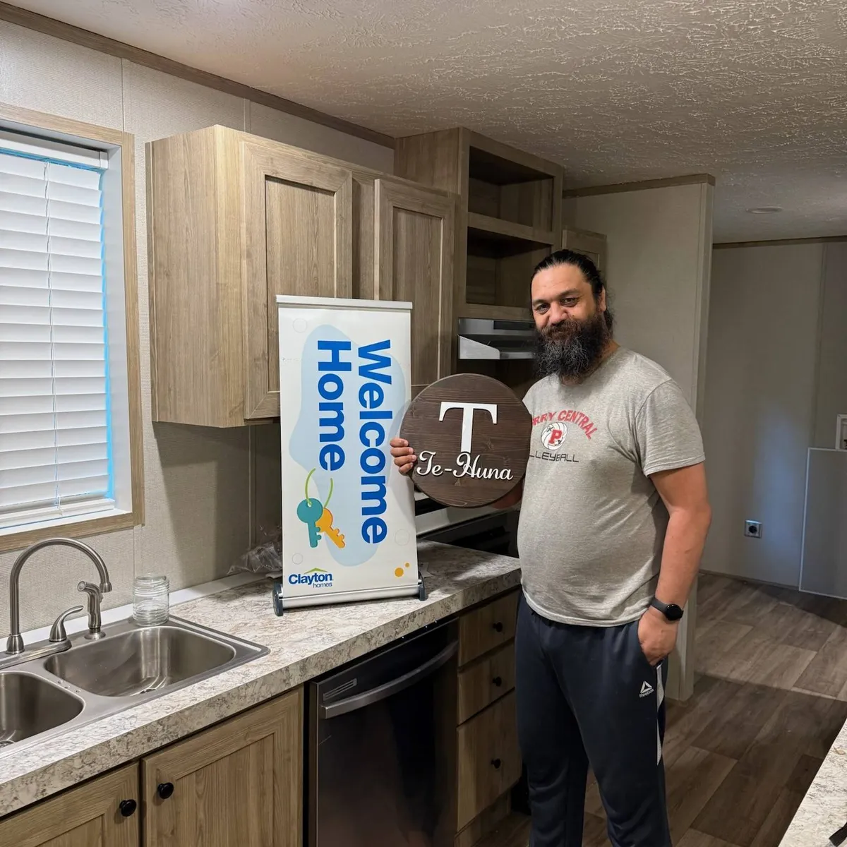 KELLY T. welcome home image