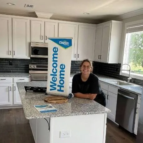 AZLYNN G. welcome home image