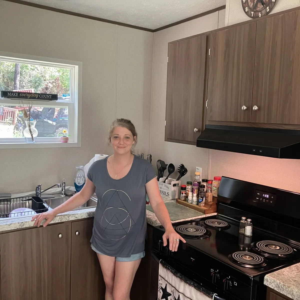 BRANDI B. welcome home image