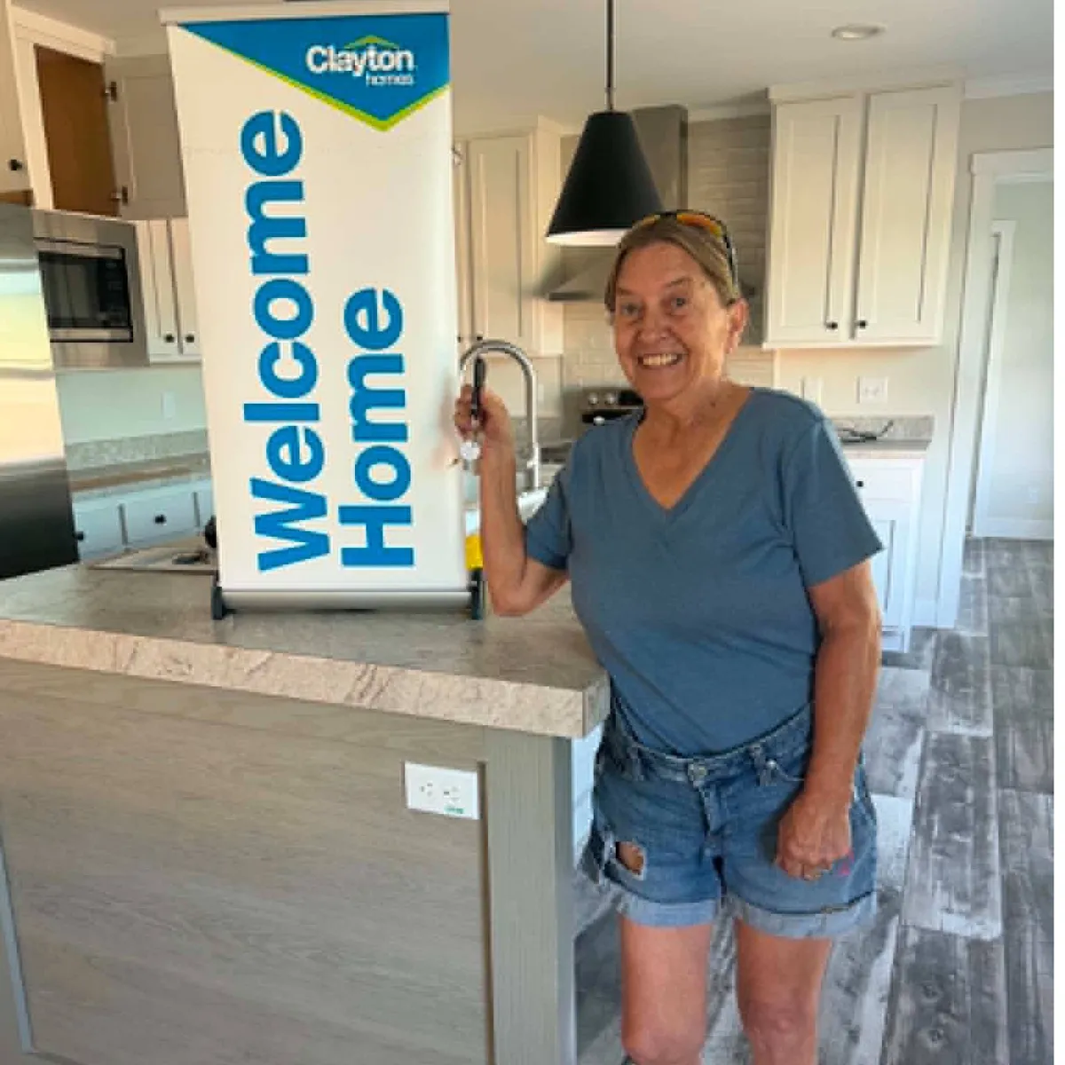 DONNA F. welcome home image