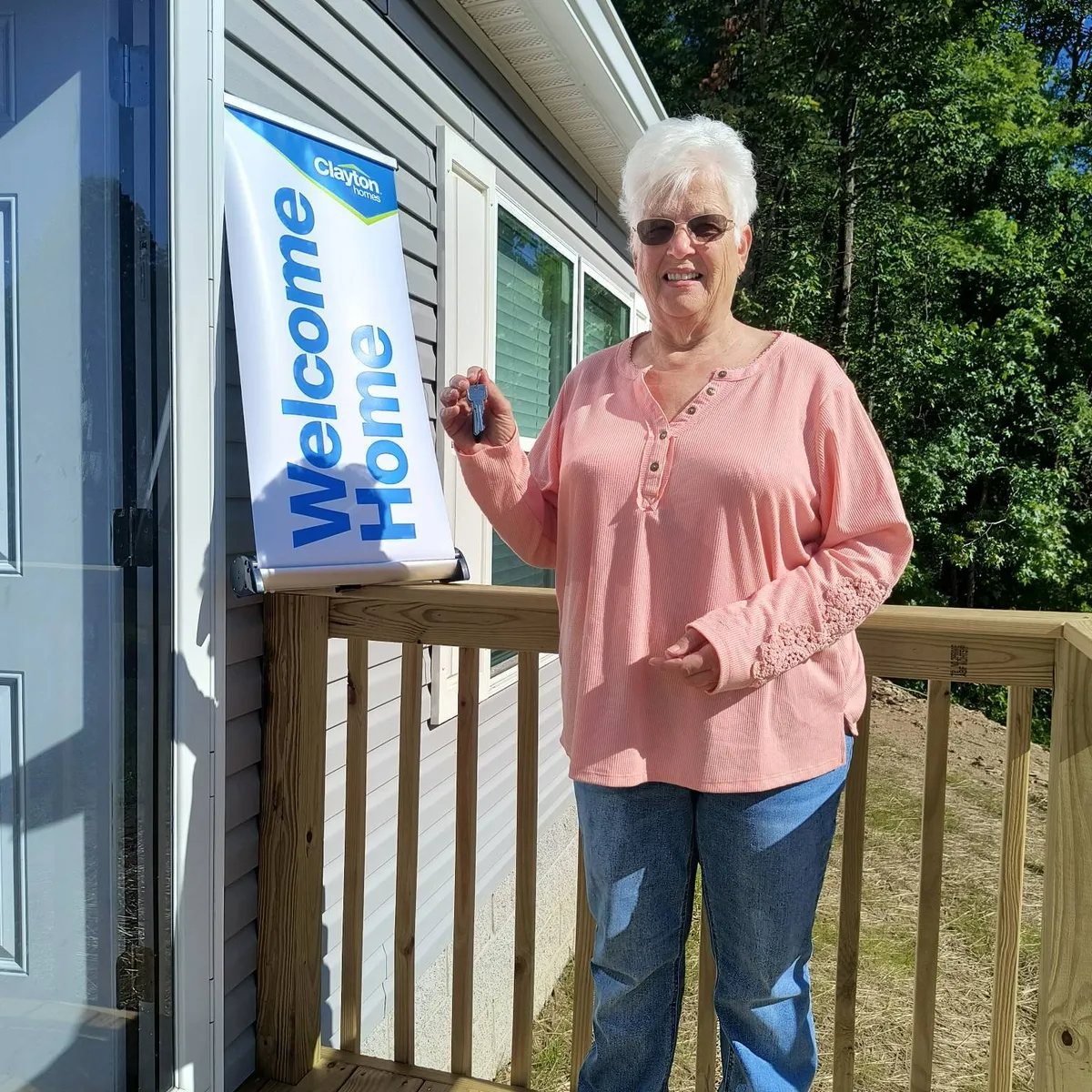 CAROLYN H. welcome home image