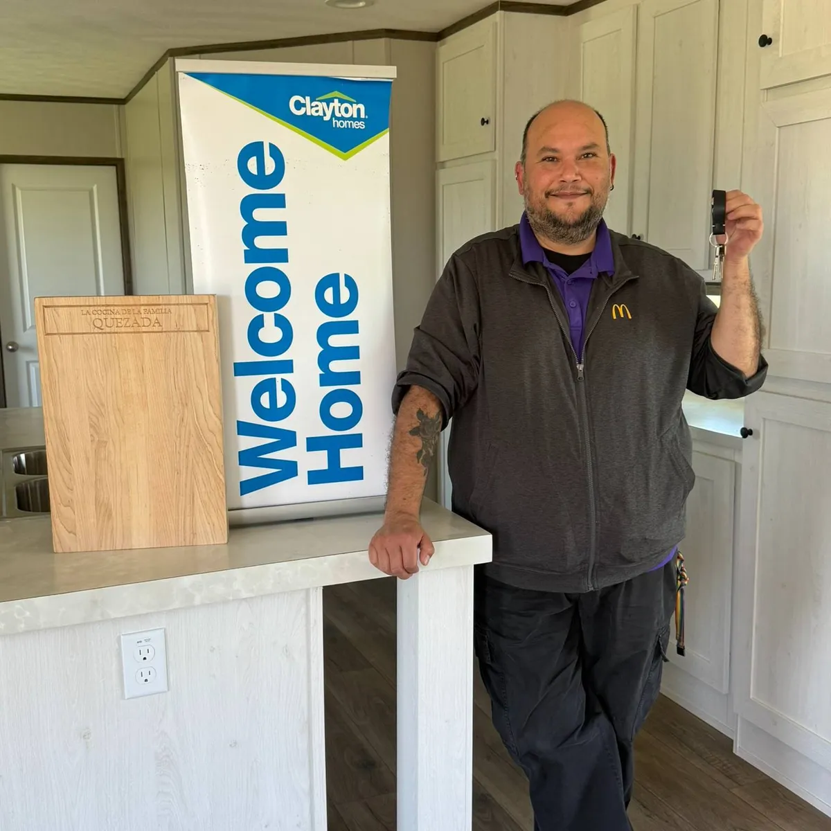 ERASMO Q. welcome home image