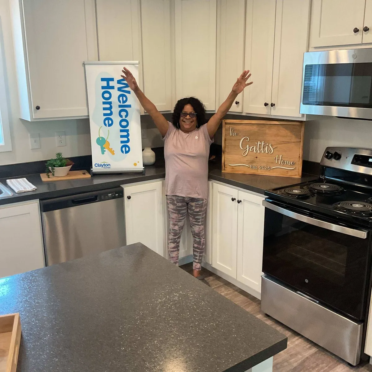 Evelyn  Vanessa G. welcome home image