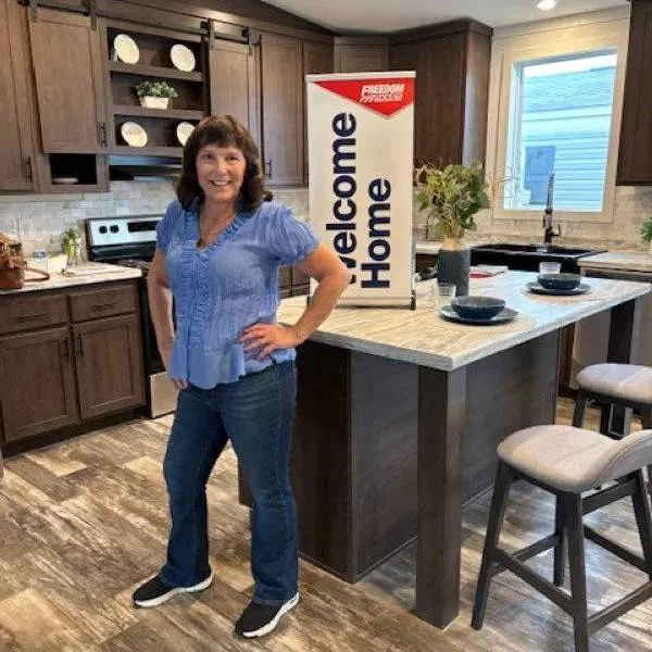 MICHELE FLORES H. welcome home image