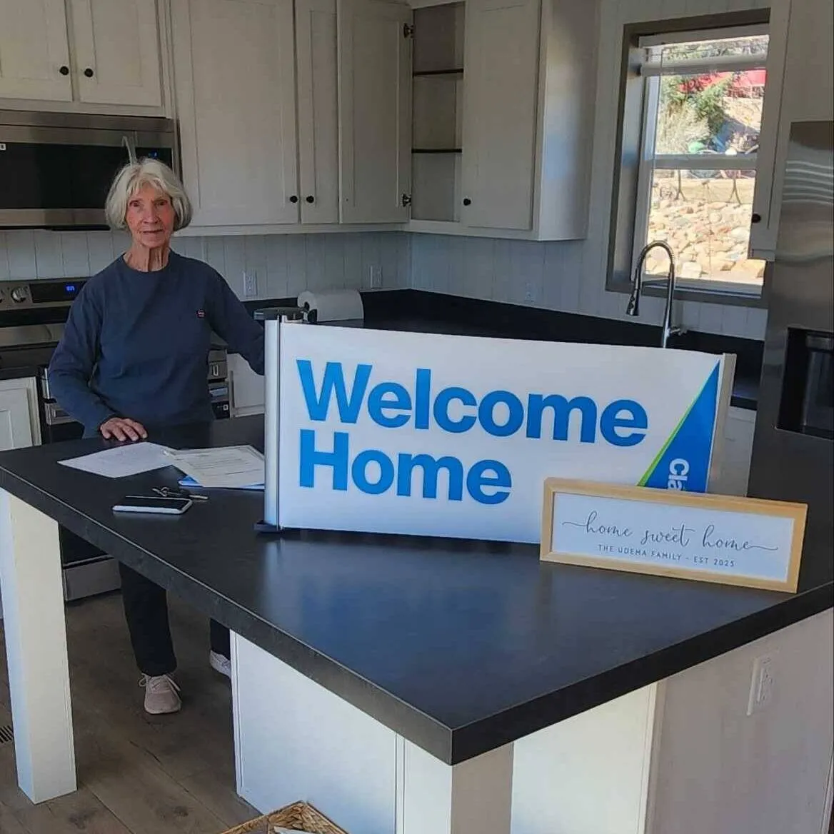LOIS U. welcome home image