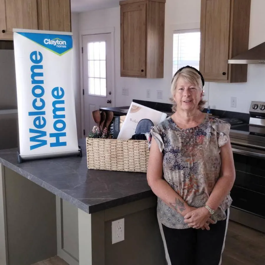 LINDA B. welcome home image