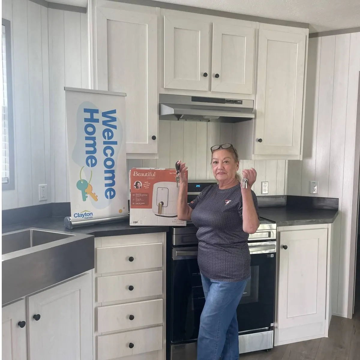 DOMITILA V. welcome home image