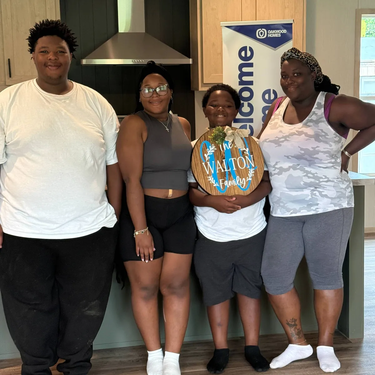 KIMBERLY W. welcome home image