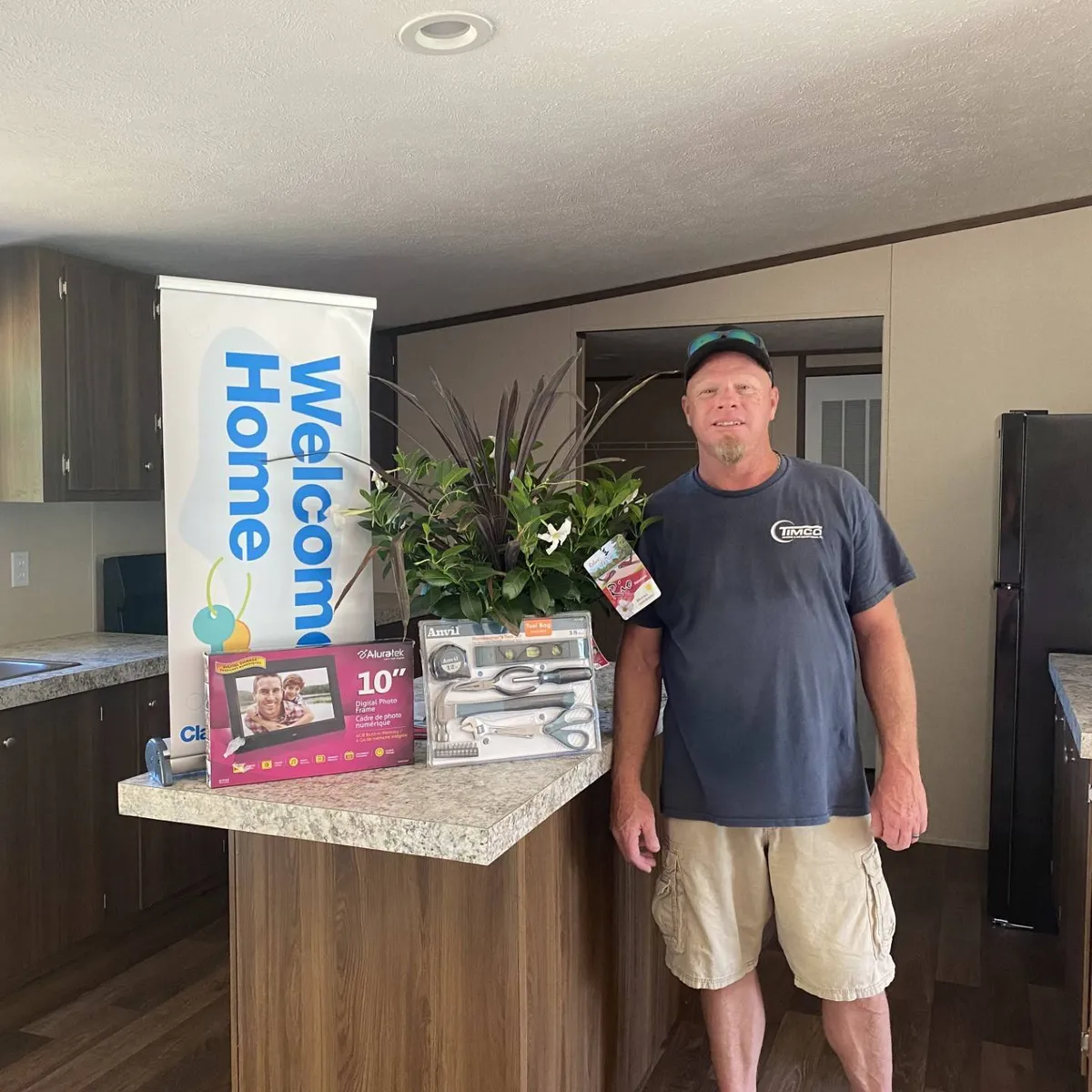 SHANNON E. welcome home image