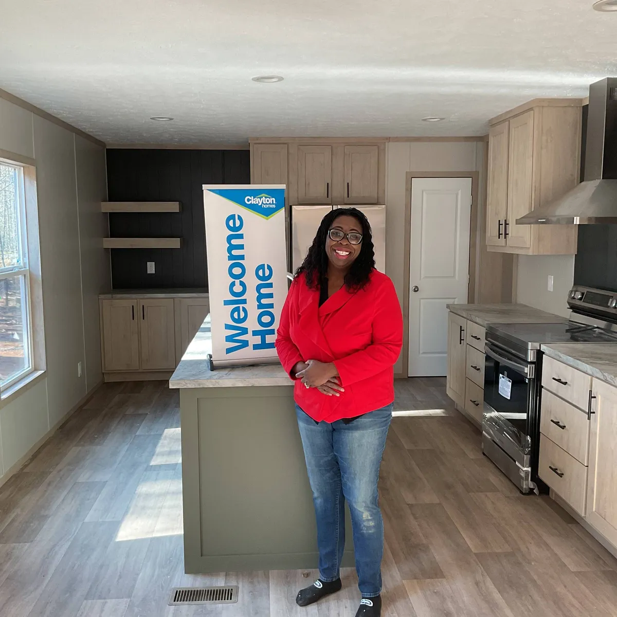 ANNIE R. welcome home image