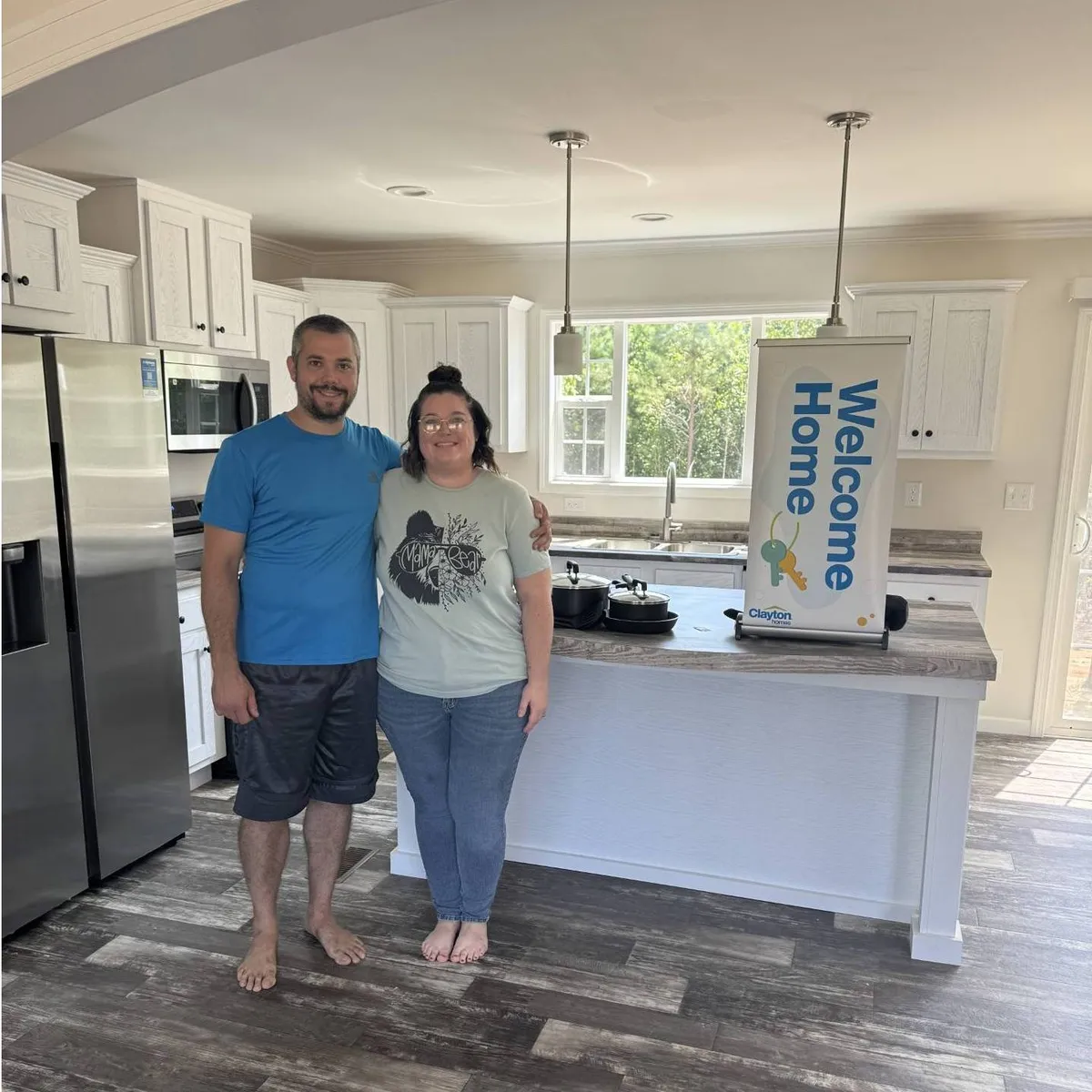 VICTORIA S. welcome home image