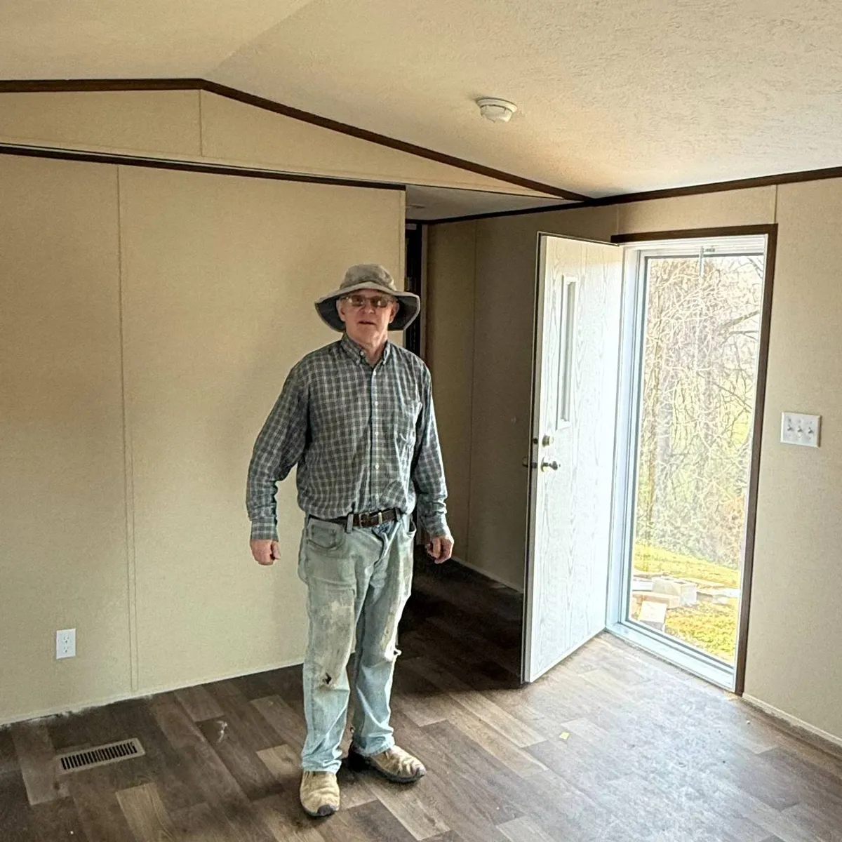 Arthur M. welcome home image