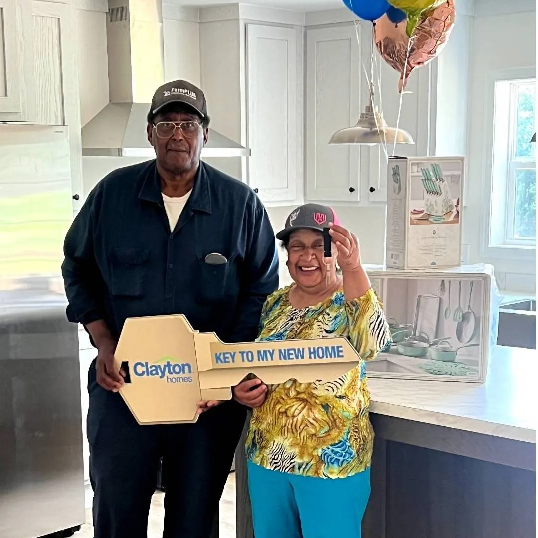 CAROLYN W. welcome home image