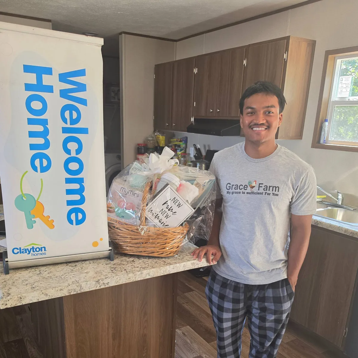 TIN L. welcome home image