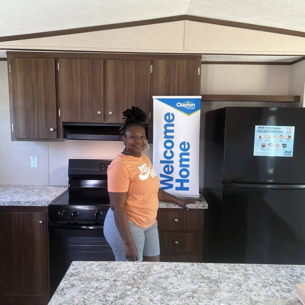 SHARNELLE A. welcome home image