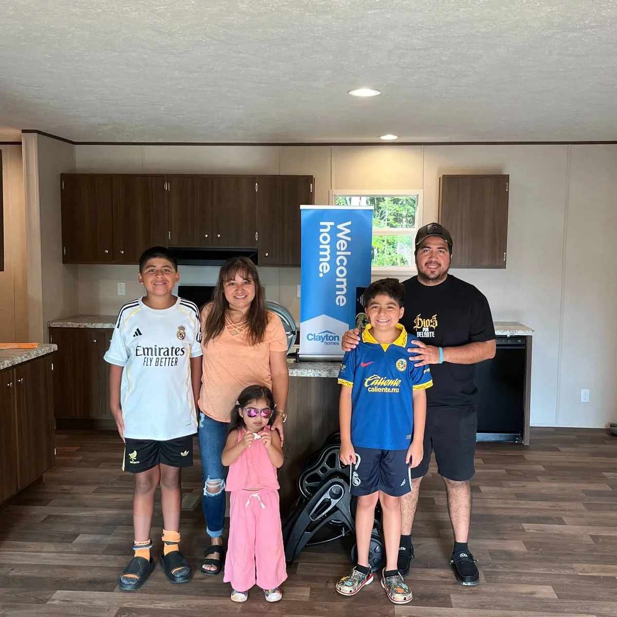 Gustavo L. welcome home image