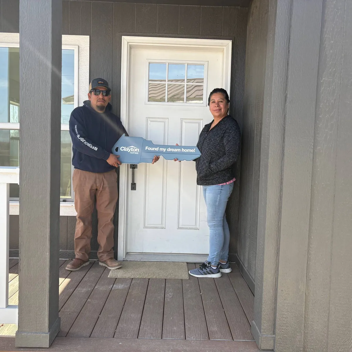 Roberto L. welcome home image