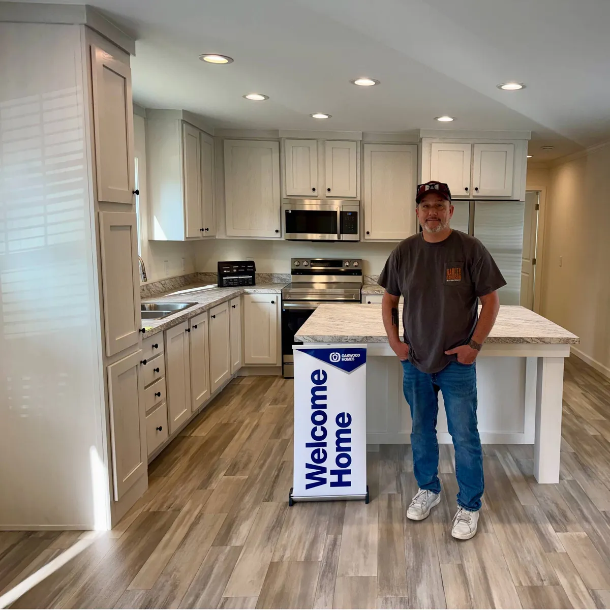 FRANKIE S. welcome home image